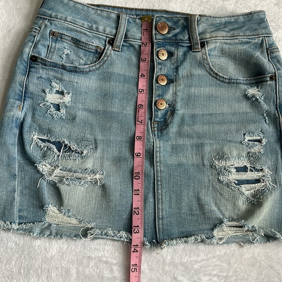 AMERICAN EAGLE Women’s Hi Rise Distressed Edgy Button Fly Grunge‎ Denim Skirt 8 - Picture 6 of 10